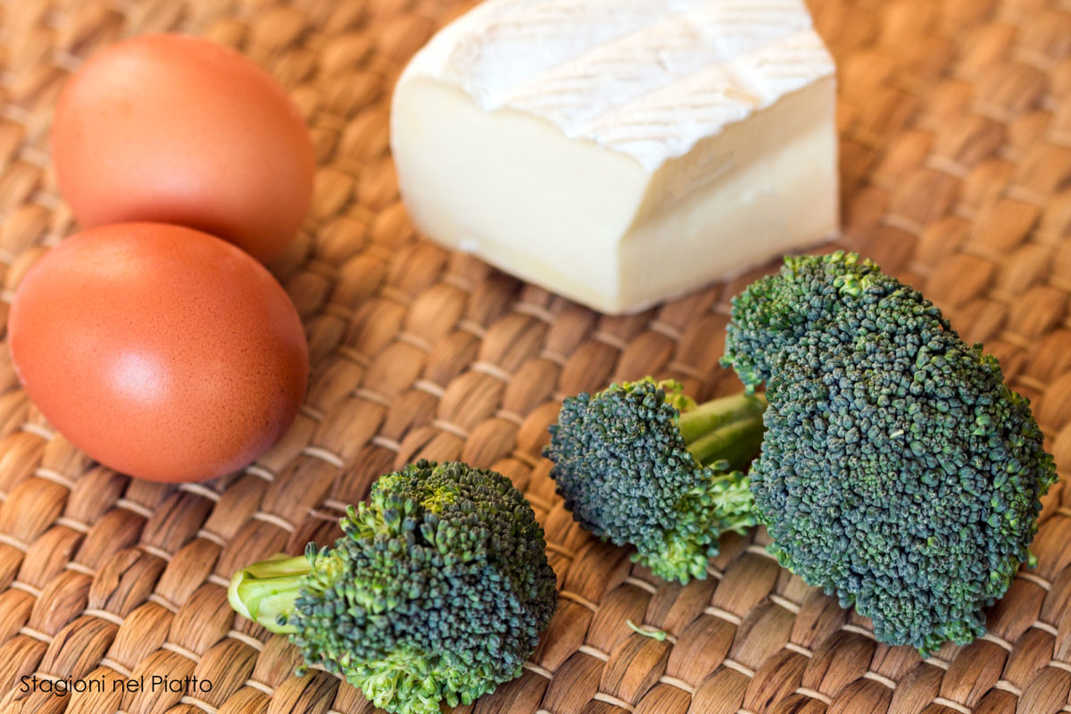 ingredienti crostatine ai broccoli