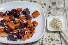 barbabietole e carote glassate al miele stagioni nel piatto